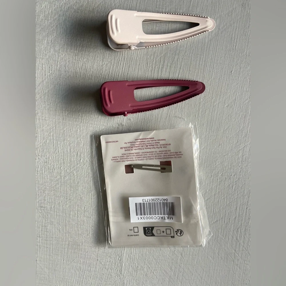 NWT Rare Beauty by Selena Gomez Hair clips
